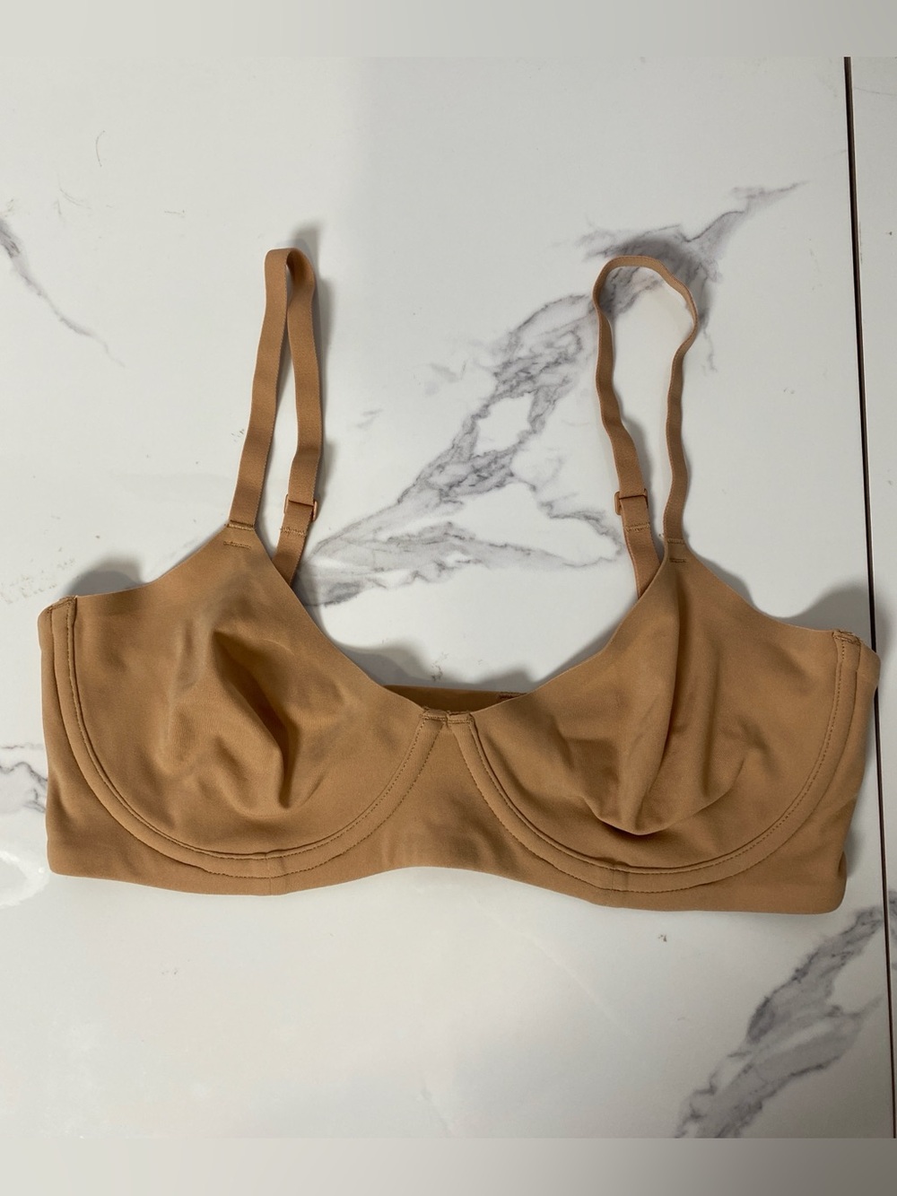 Skims Underwire Bra 32D Tan EUC
